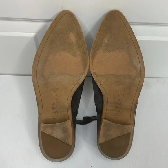 1. State Loka Women’s Sz 7 Suede Studded Ankle Bootie Almond Toe Block Heel Gray - Picture 7 of 9